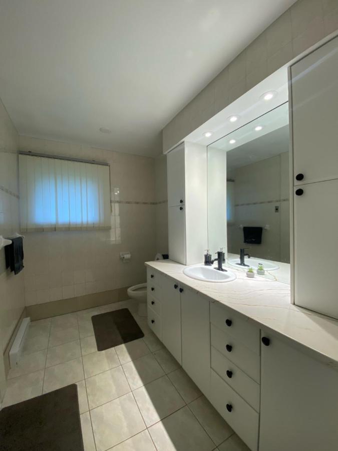 Private Room Lakeview House- Westmount Moncton Extérieur photo