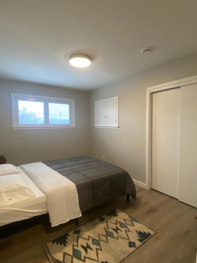 Private Room Lakeview House- Westmount Moncton Extérieur photo